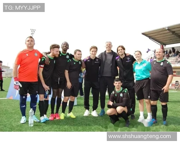 足球明星同框瞬间大集合精彩瞬间尽在此处尽享足球魅力与激情